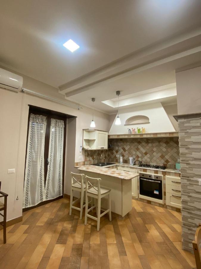 Ferienwohnung Domus Melius Castellammare di Stabia Exterior foto